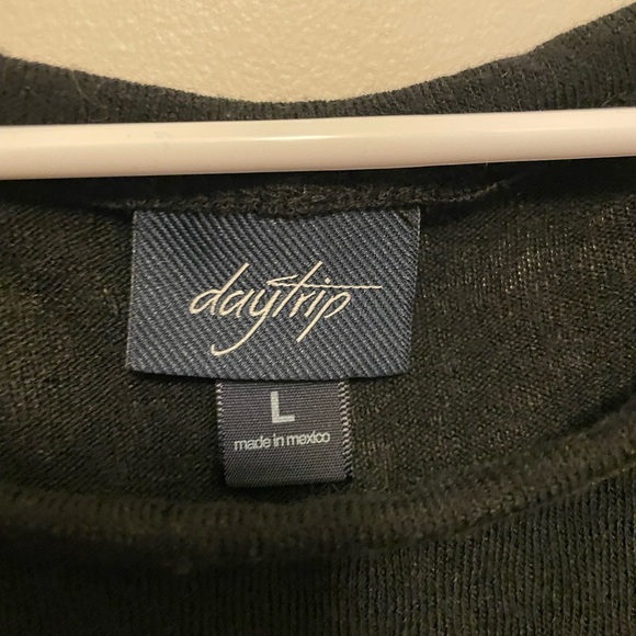 Daytrip Black Lace Side Panel T-Shirt, Size L - Picture 4 of 4